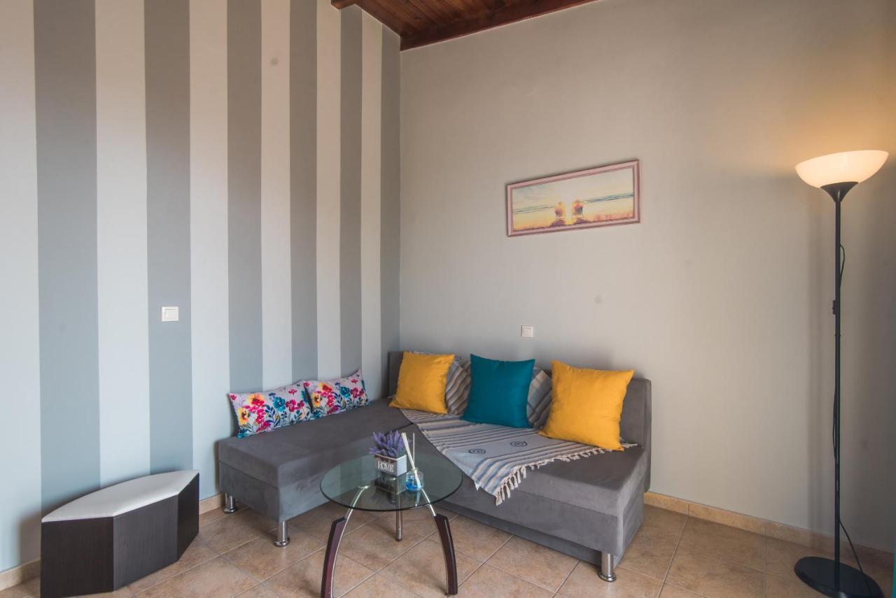 Nadia'S Apartment Перама Экстерьер фото