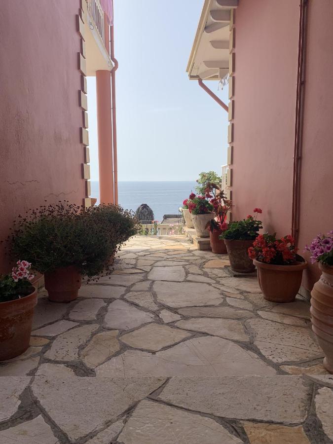 Nadia'S Apartment Перама Экстерьер фото